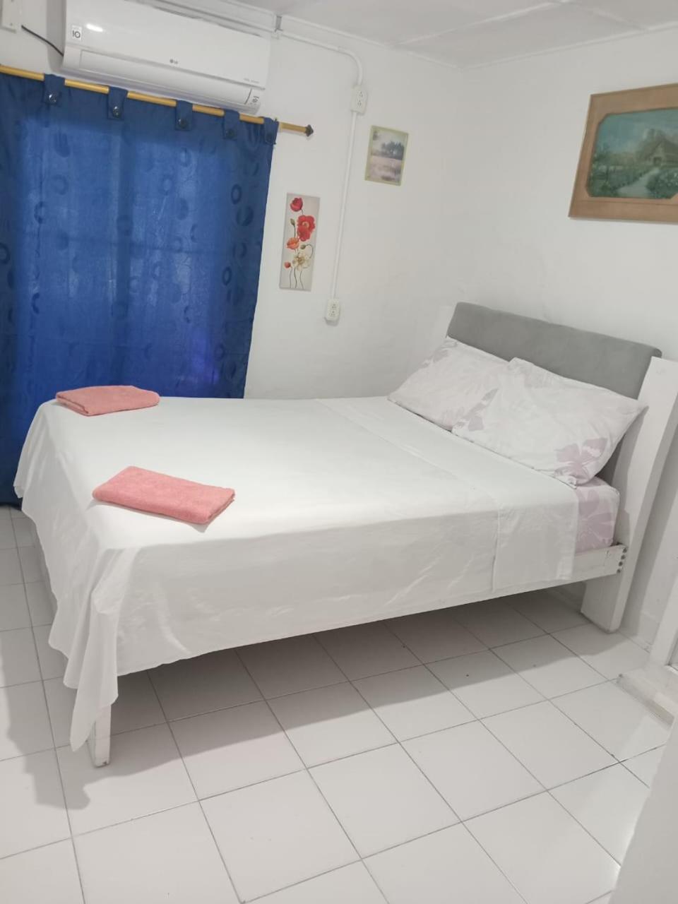 Shanty Guest * Cartagena